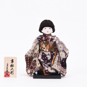 工房朋の古布風の衣装を着た男の子の市松人形