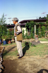 畦地梅太郎の経歴